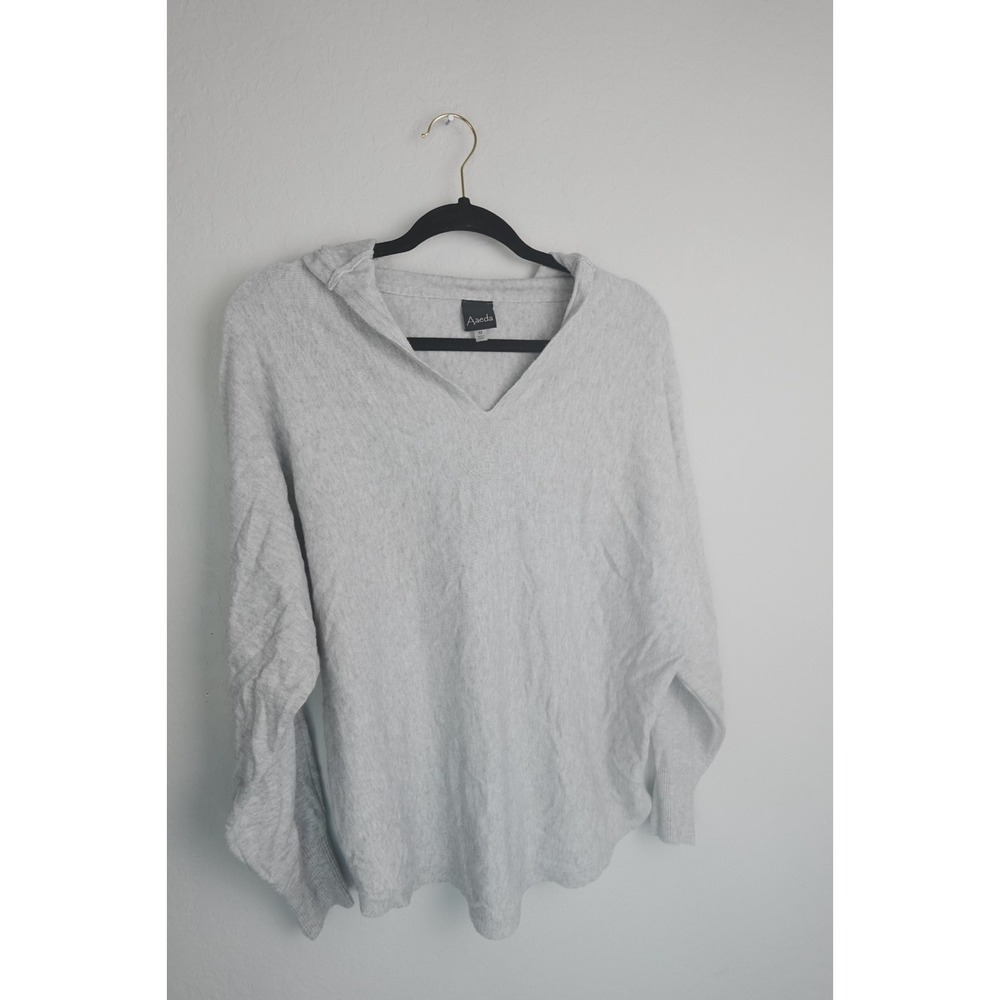 Aaeda Gray Pullover Hoodie Sweater V-Neck Lightweight Knit Top Size‎ Medium